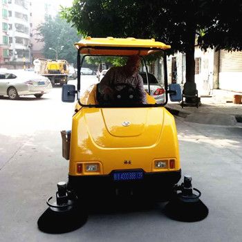 百仕得清潔服務(wù)有限公司再次購入格美掃地車